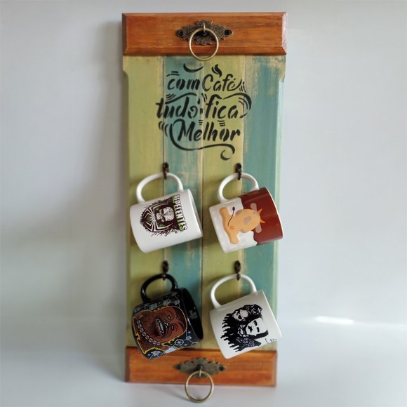 Porta-xícaras em pinus
