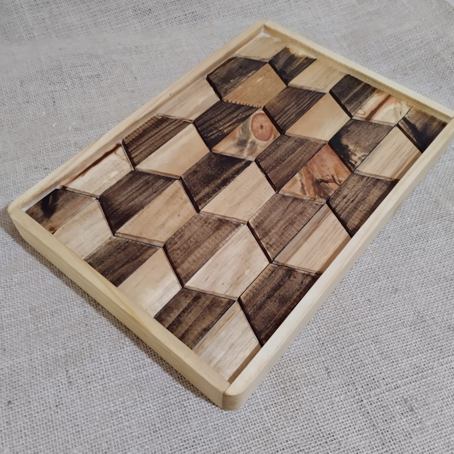 Bandeja de madeira maciça (pinus)