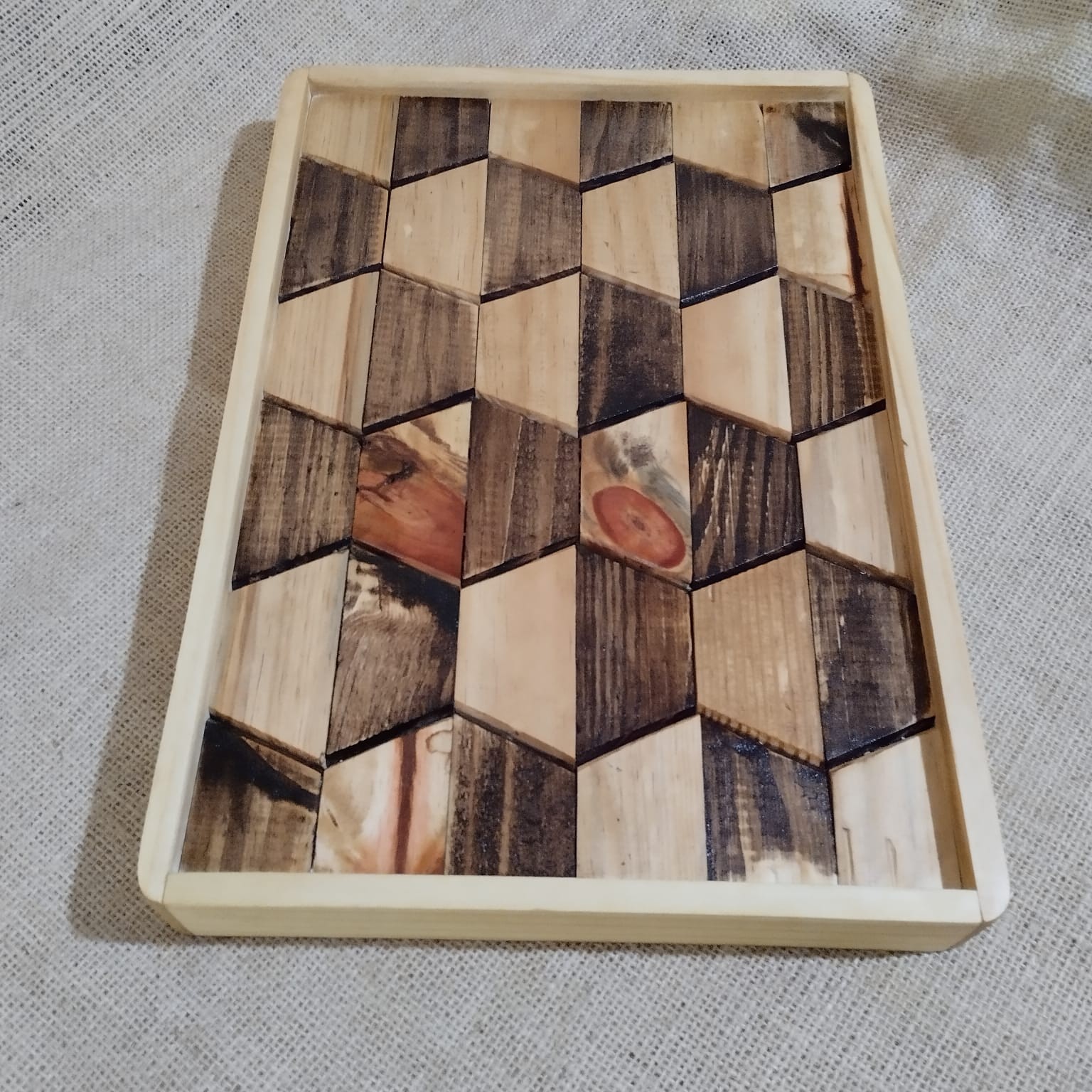 Bandeja de madeira maciça (pinus)