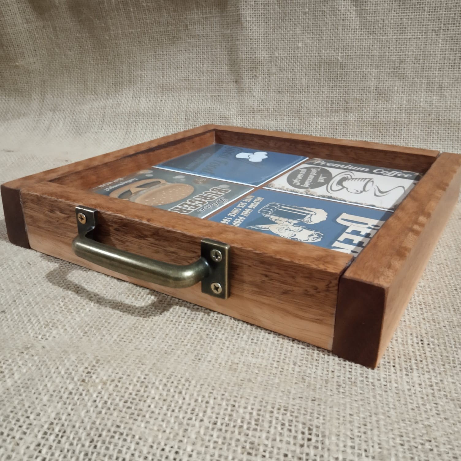 Bandeja pequena com azulejo alça de metal