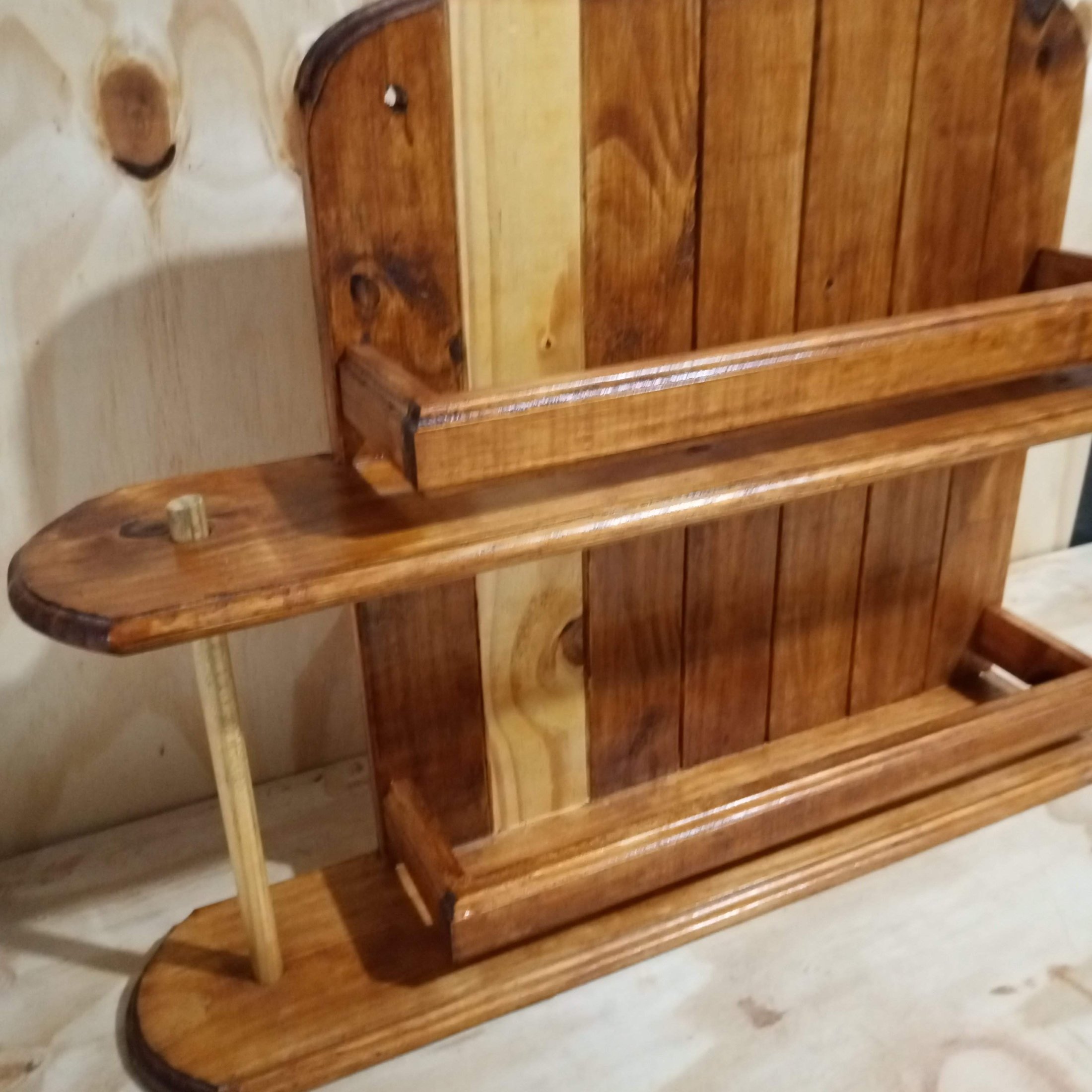 Porta-temperos em pinus