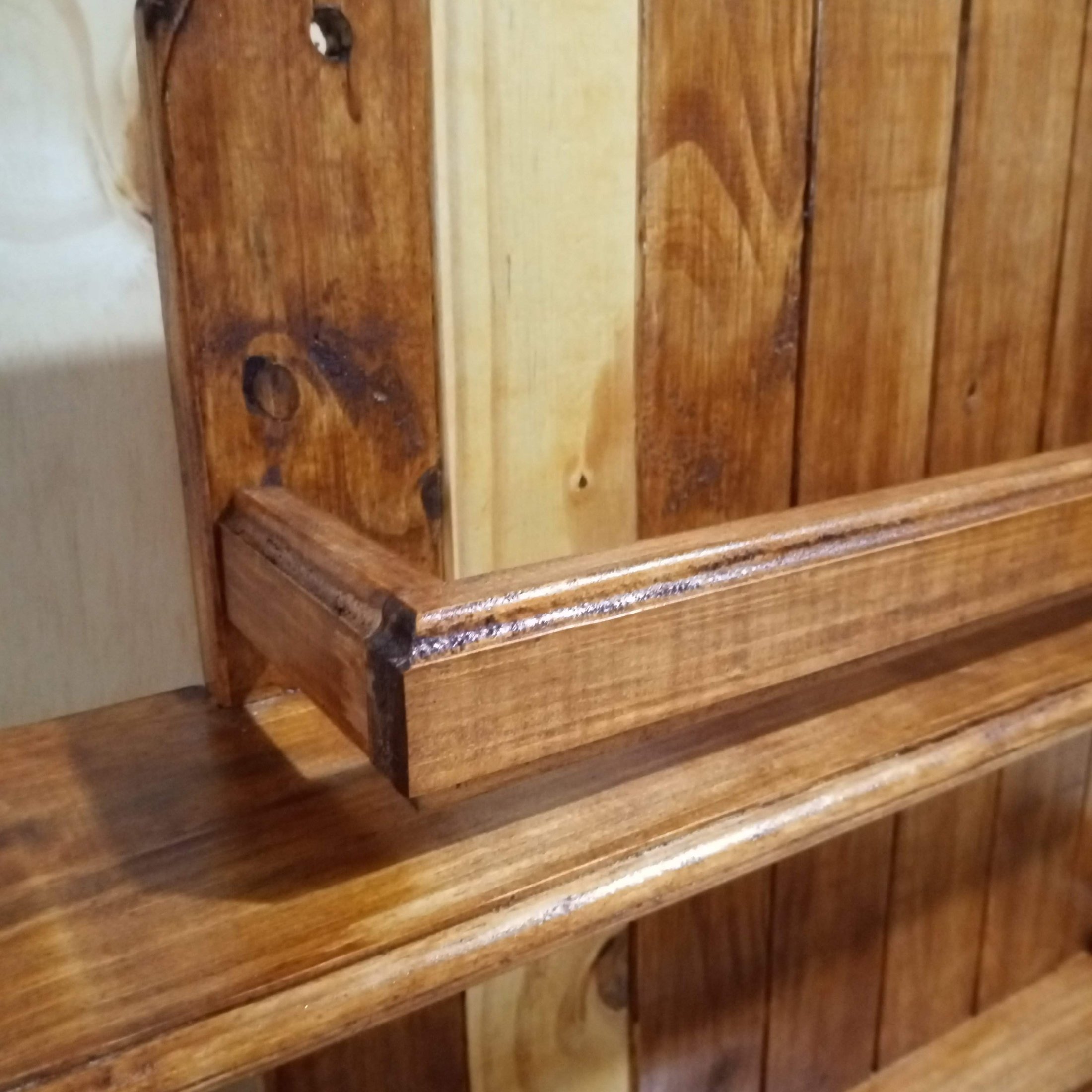 Porta-temperos em pinus