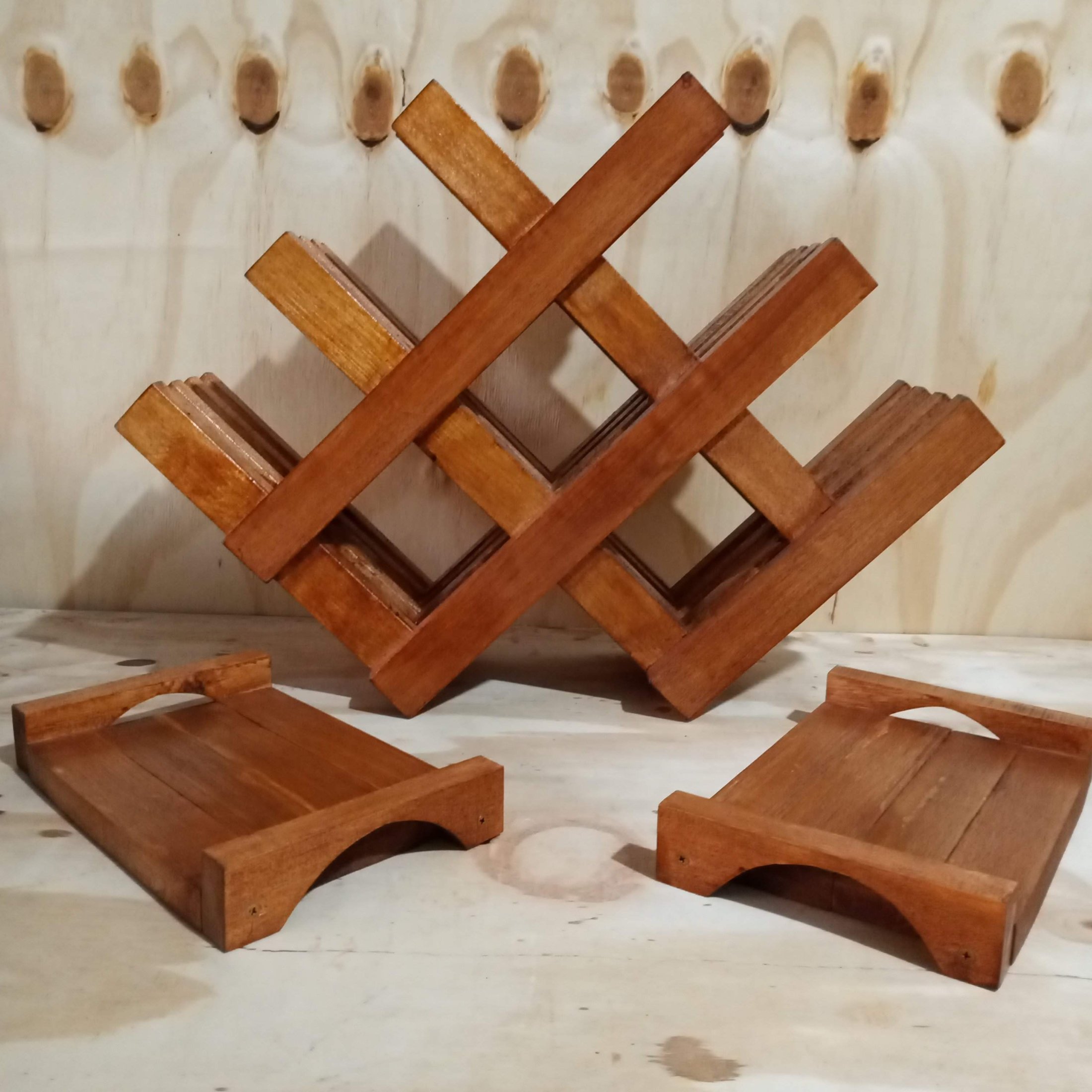 Mini-adega de madeira maciça