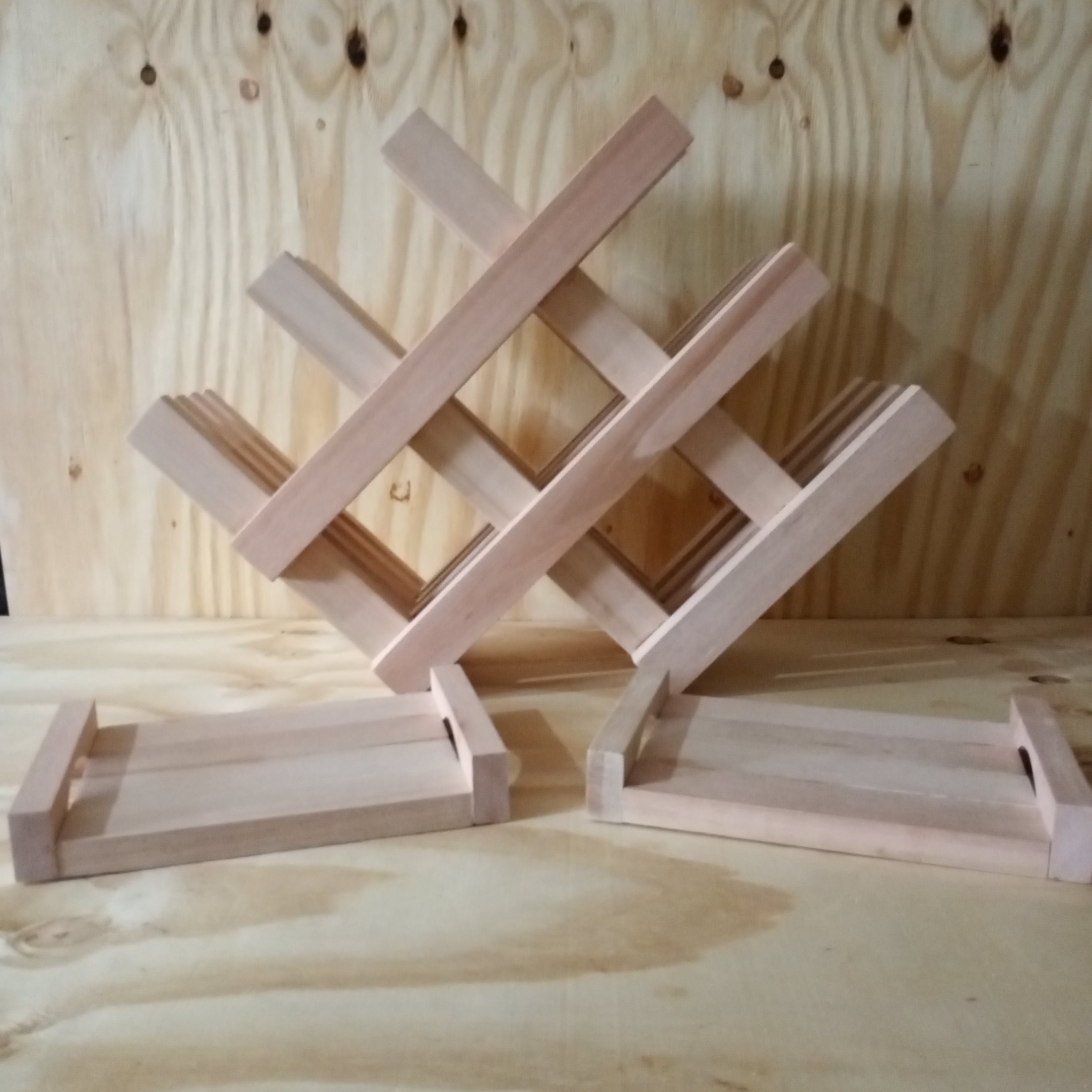 Mini-adega de madeira maciça