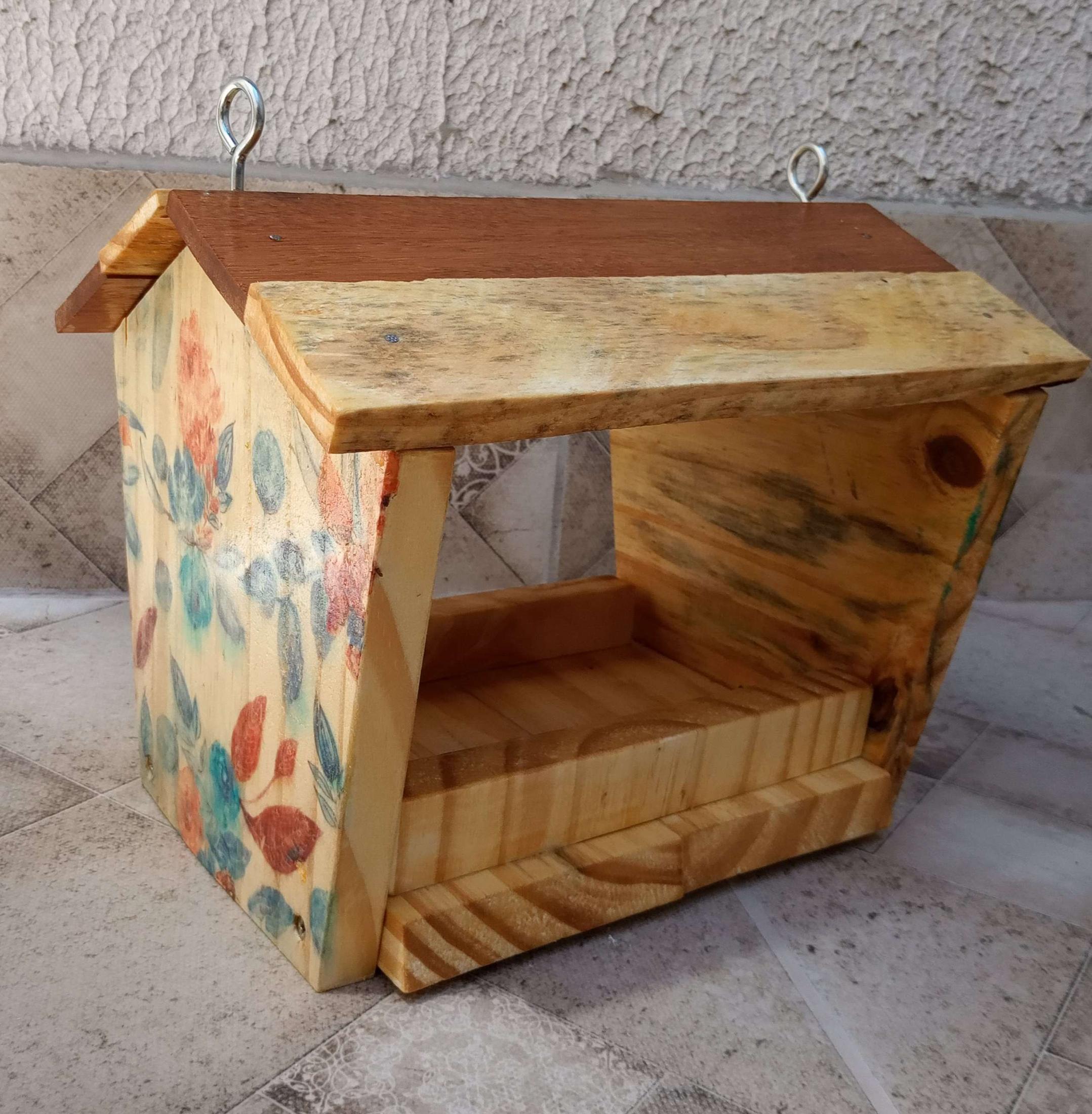 Comedouro para pássaros