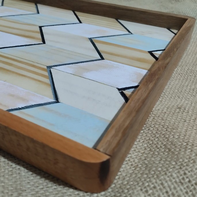 Bandeja de madeira maciça (pinus e eucalipto)