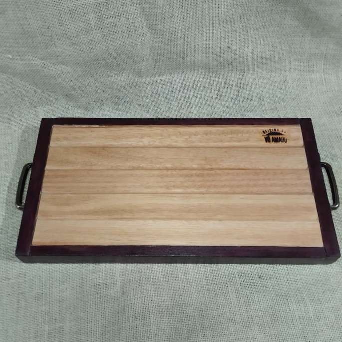 Bandeja com azulejo alça de metal