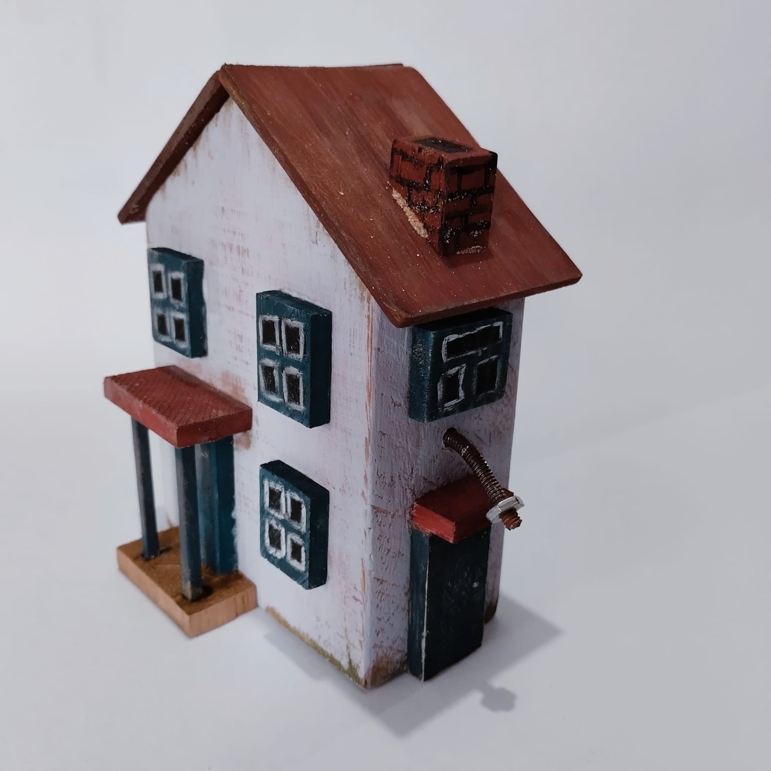 Casinha decorativa cor lavanda