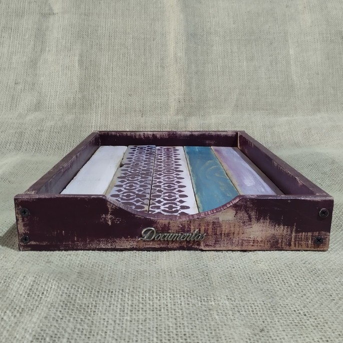 Escaninho rústico para documentos