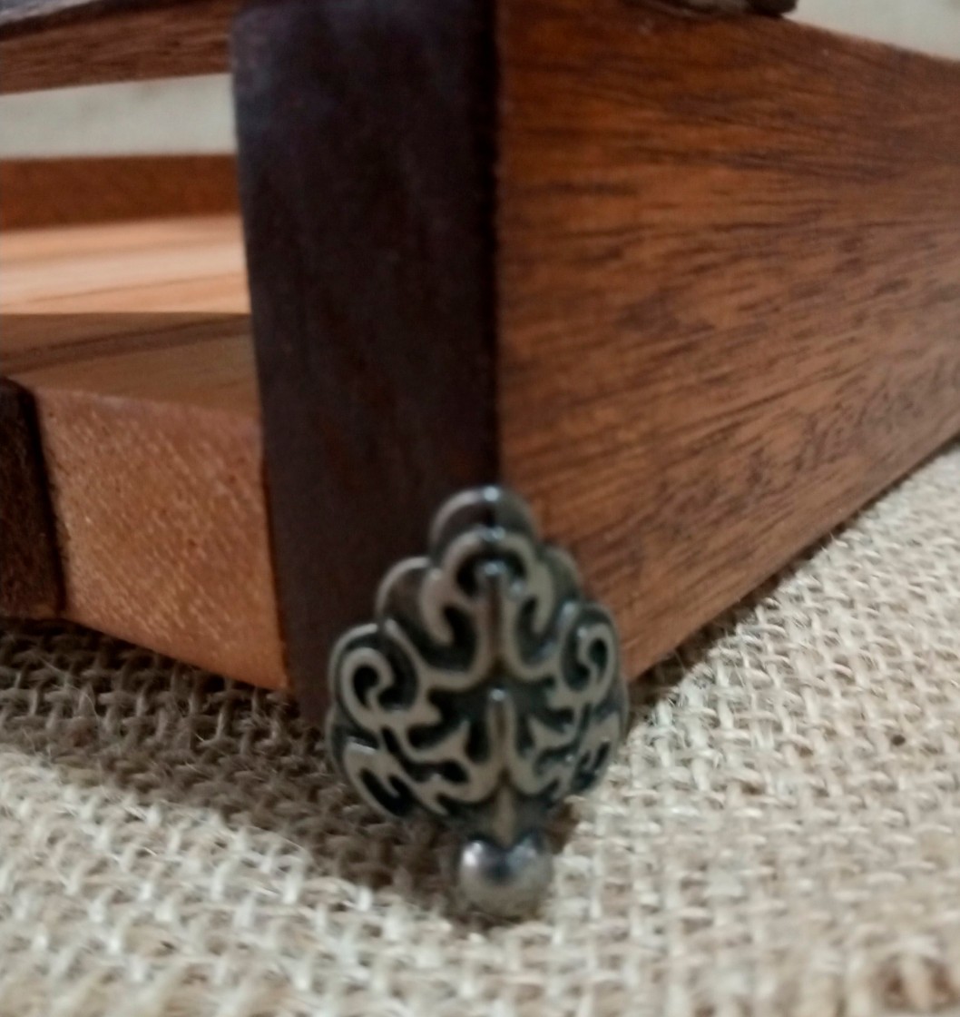 Bandeja em madeira de eucalipto