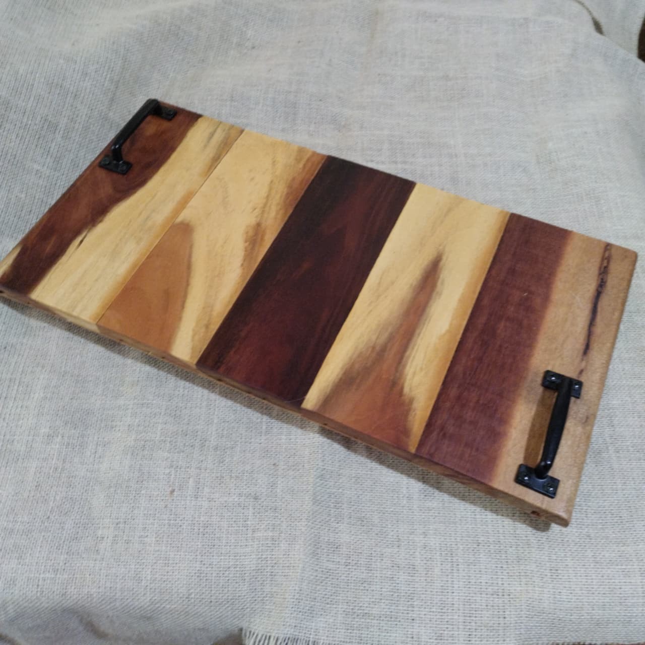 Bandeja grande em cambará